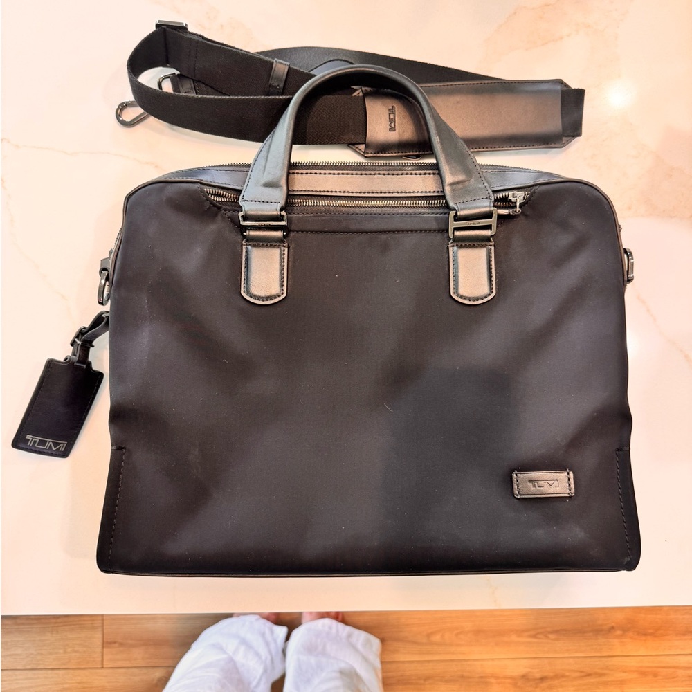 Tumi Slim Harrison Bradford Laptop Brief - Picture 3 of 9